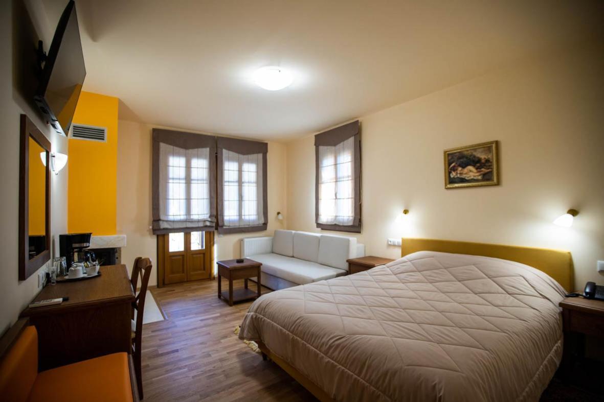 Rentinia Inn Rentína Buitenkant foto