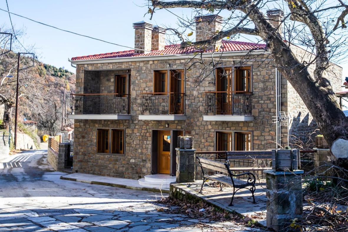 Rentinia Inn Rentína Buitenkant foto