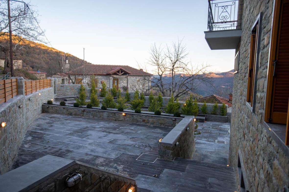 Rentinia Inn Rentína Buitenkant foto